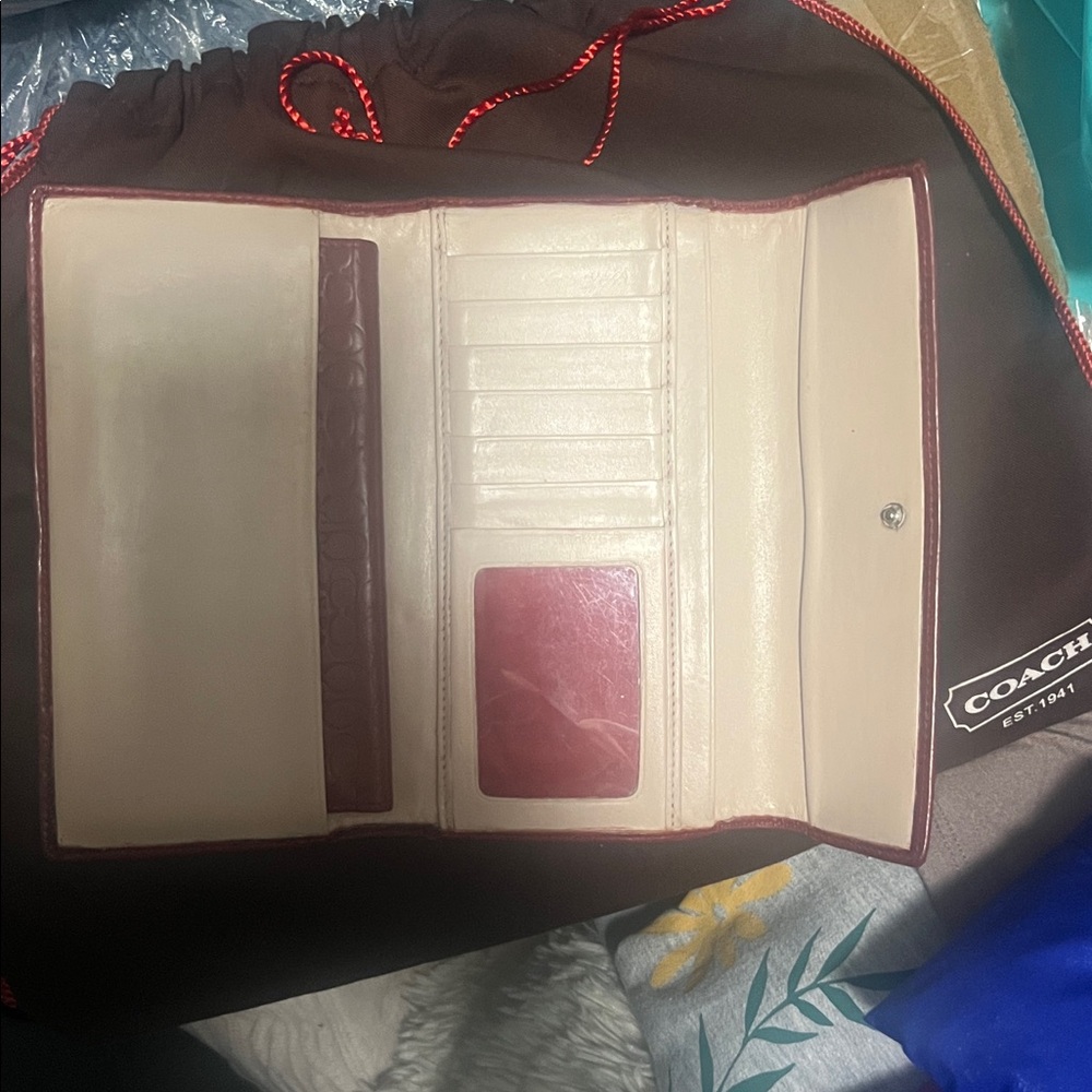 Coach Wallet+ Checkbook includes Dust Bag - Picture 3 of 7